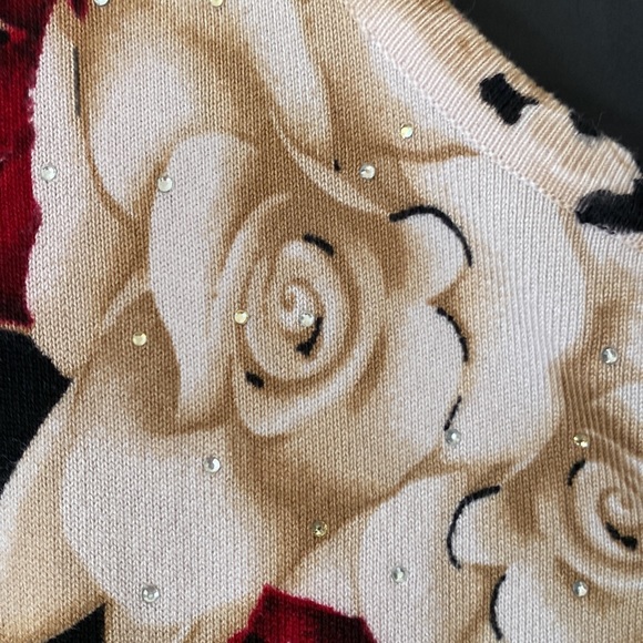 This is an elegant White House Black Market cardigan. - Picture 3 of 12